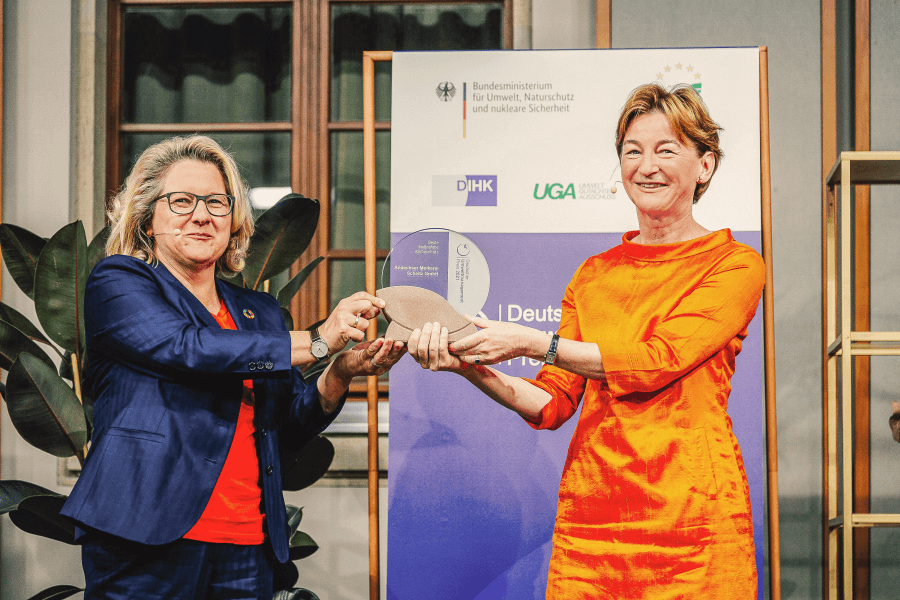 'German Environmental Management Award 2021' received for 'CO2-Initiative KlimaBauer'