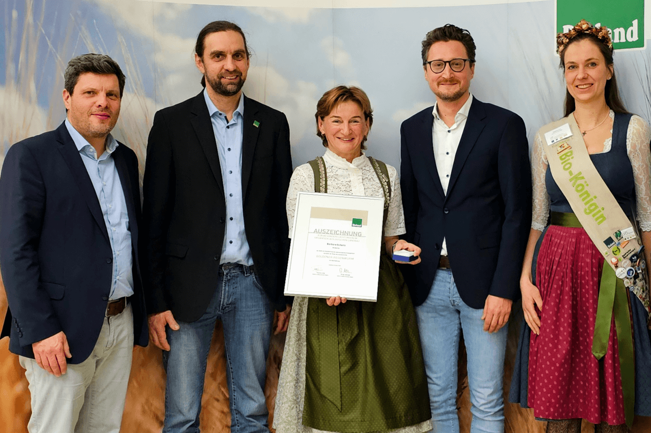 Andechser Molkerei Scheitz wird mit dem „Goldenen Regenwurm“ ausgezeichnet