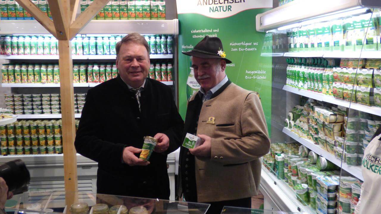 Helmut Brunner, Bayerischer Staatsminister für Ernährung, Landwirtschaft und Forsten am Stand