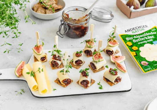 Käseröllchen mit Feigenchutney