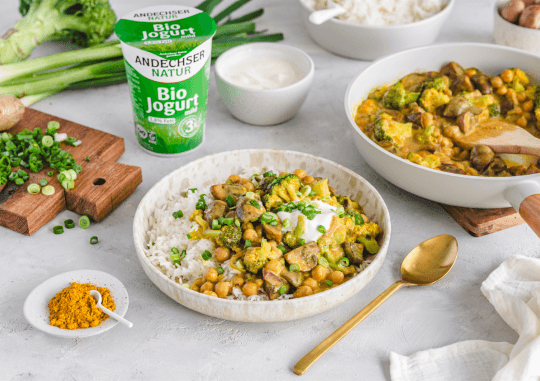 Jogurt-Curry mit ANDECHSER NATUR Bio-Jogurt