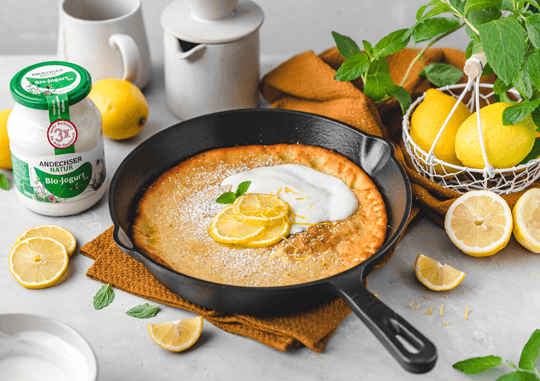 Zitronen-Jogurt Ofen-Pfannkuchen Kuchen Rezept ANDECHSER NATUR
